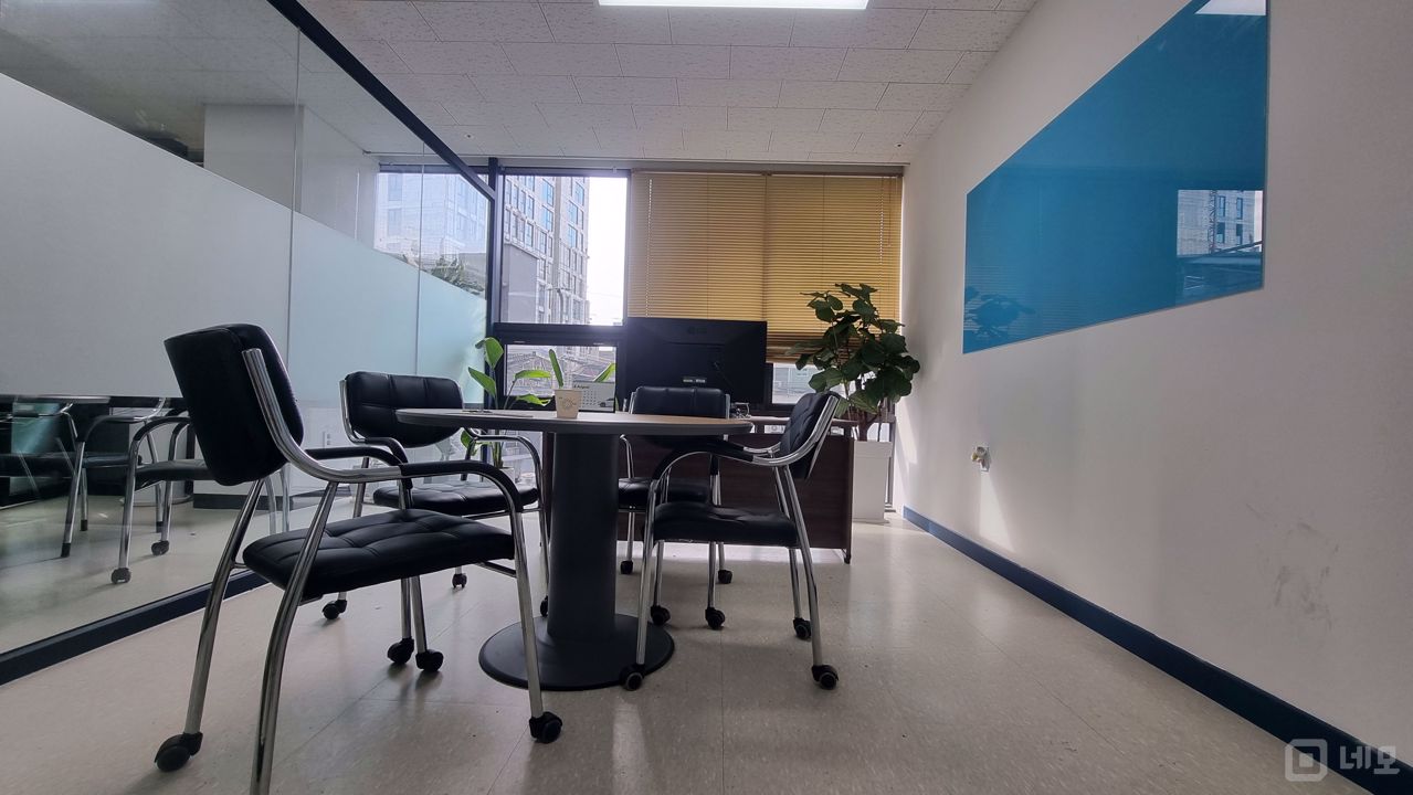 양재역 역세권에 위치한 채광 우수한 사무실 매물의 6번째 사진
