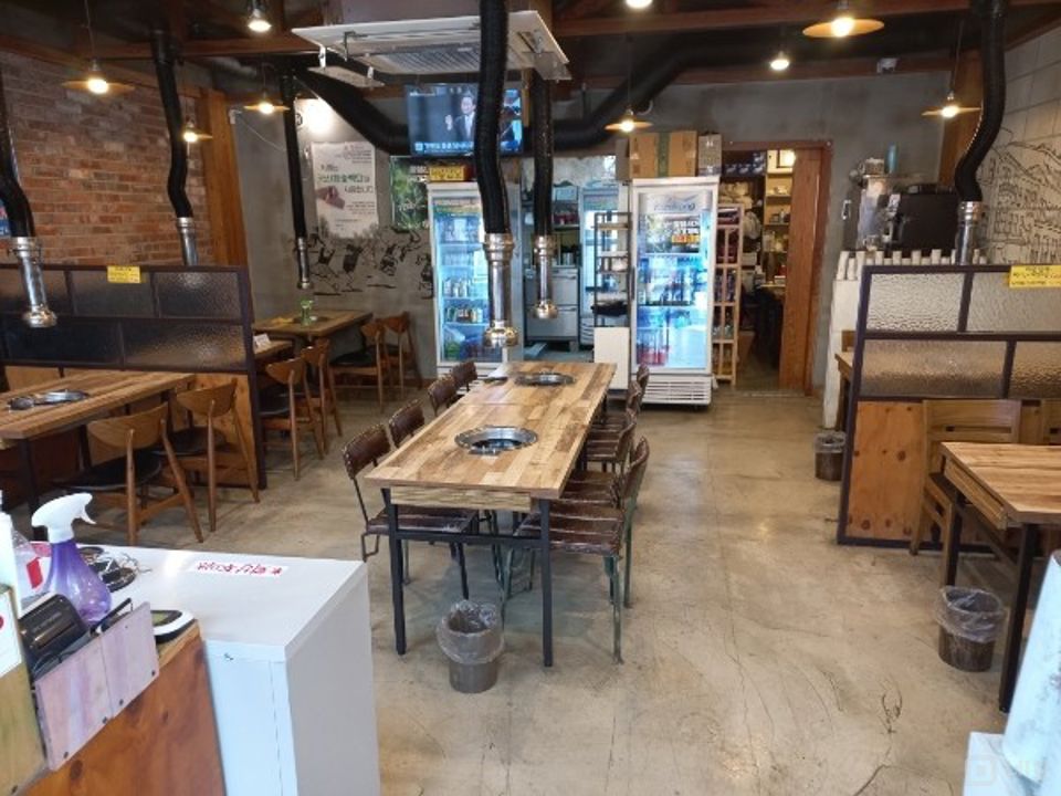 대로변 상권, 접근성 좋은 석수동 고깃집 매물의 2번째 사진