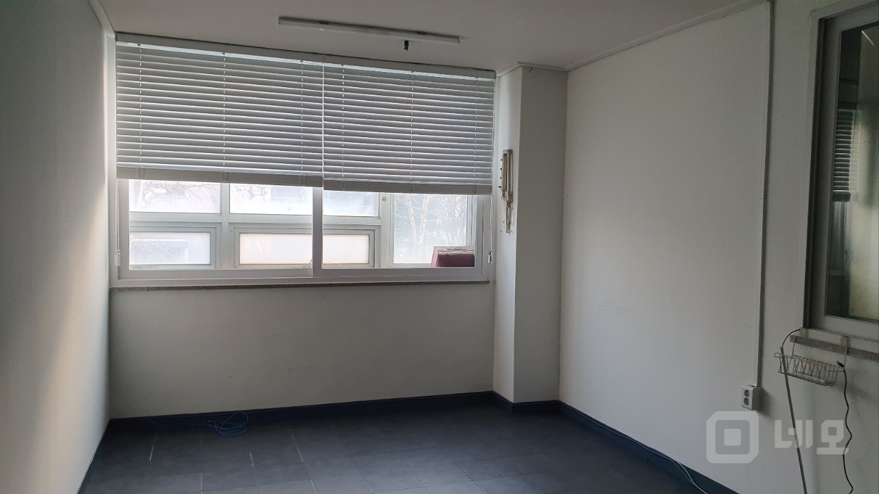 덕양구청뒤 깨끗한 사무실 상가. 교습소 피부미용 네일 자영업 등 추천 매물의 5번째 사진