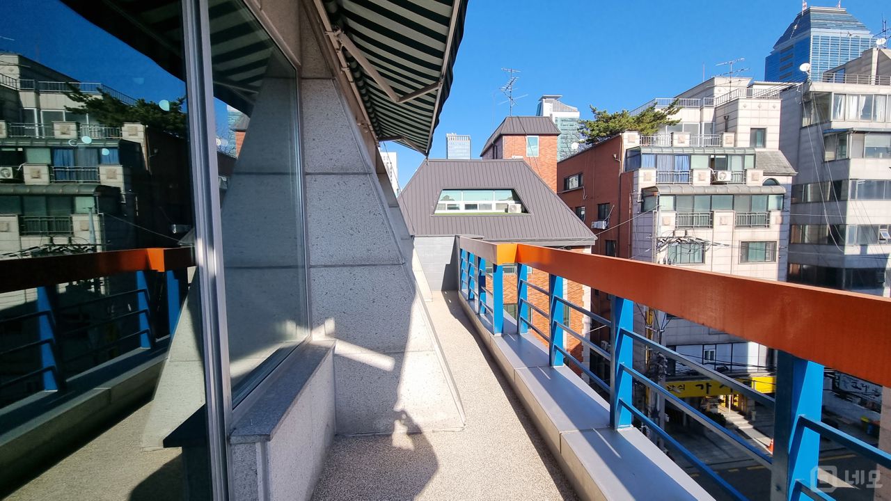 ● 이런 단독 테라스에 환한 내부 정말 놀랍습니다 매물의 13번째 사진
