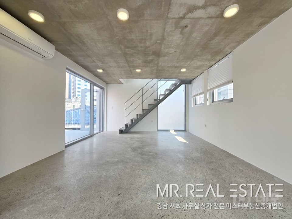 ★공방·네일·디자인 강추 디자인건축물.채광량多.복층사무실.가성비甲.ACE 매물의 6번째 사진