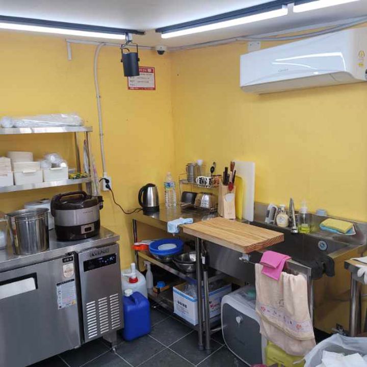 삼각지 인근 아파트세대 앞 위치해있는 숙성횟집매장 매물의 4번째 사진