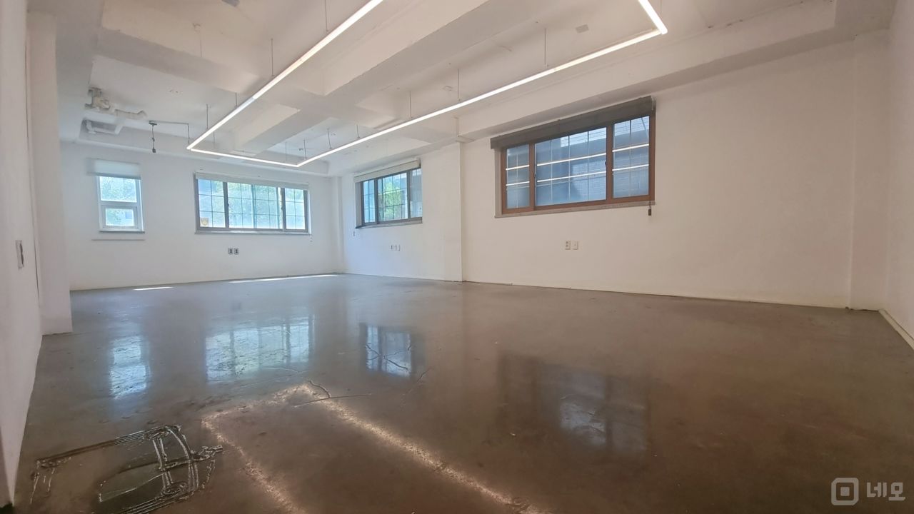 GATE 서교동 대로변 채광과 가성비 좋은 사무실 매물의 4번째 사진