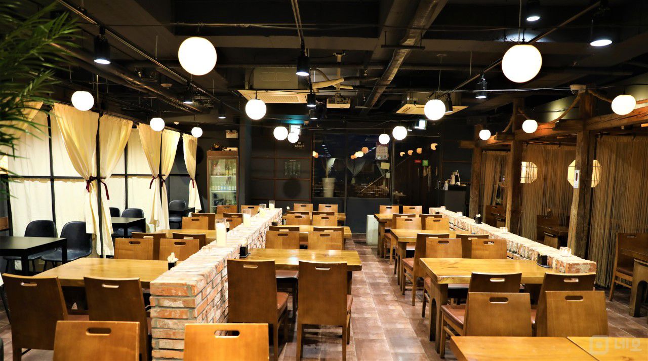 역삼동 역세권, 인테리어 및 시설 최상 육회연어집 매물의 1번째 사진