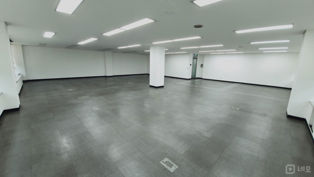 50평 넓은 사무실 즉시입주 서울대입구역 역세권  대로변  대형사무실 매물의 2번째 사진