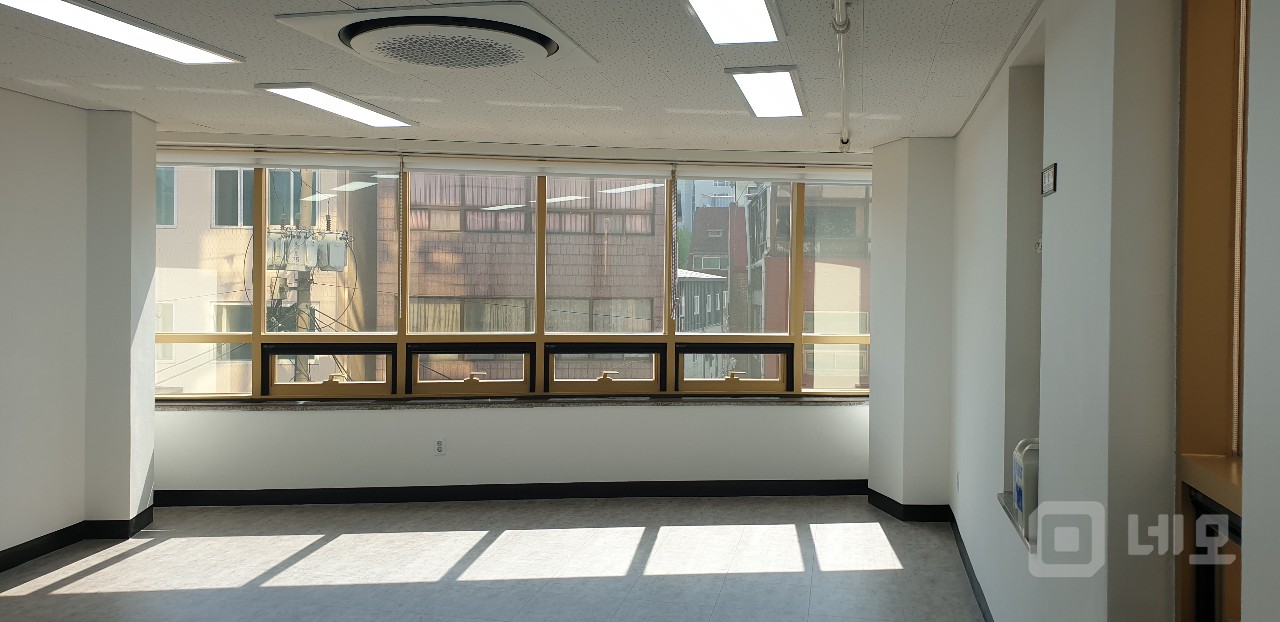 🏙️ 종로구 신축급 소형 사무실! 성현빌딩 8층 🌿 매물의 3번째 사진