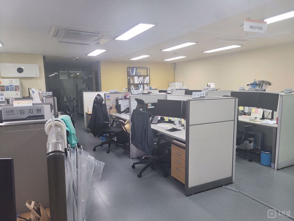 혜화역 역세권 깔끔한시설 동숭동 사무실 통임대 매물의 1번째 사진