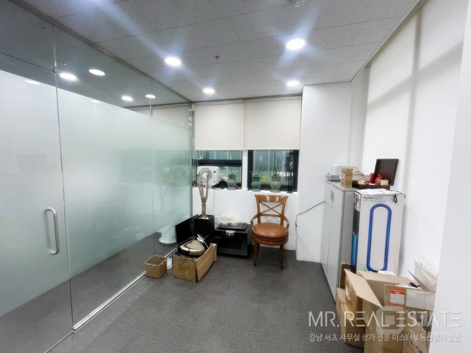 강남역1분.S급인테리어.내외관컨디션ACE.주차가능 매물의 9번째 사진