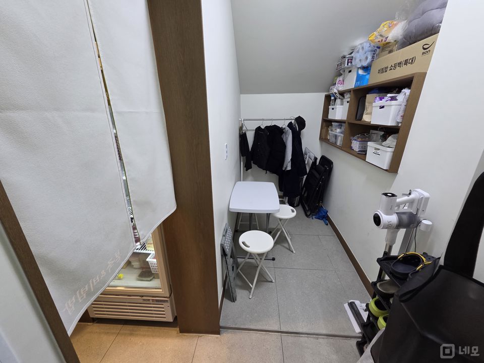 유동 인구 풍부한 1층 상가 죽 전문점 양도 매물의 2번째 사진