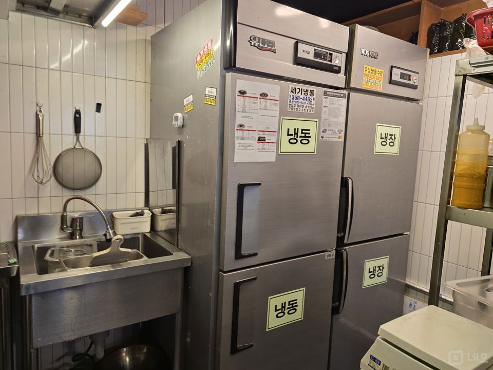 시설 집기 포함, 인테리어 완비된 갈현동 이자카야 매물의 8번째 사진