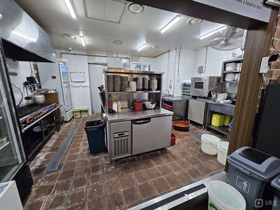 접근성 좋은 대로변, 노원역 먹자골목에 위치한 1층 고깃집 매물의 5번째 사진