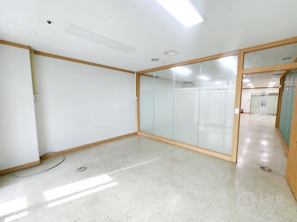 ◈가산역연결건물◈초저렴임대◈즉시입주가능◈ 매물의 9번째 사진