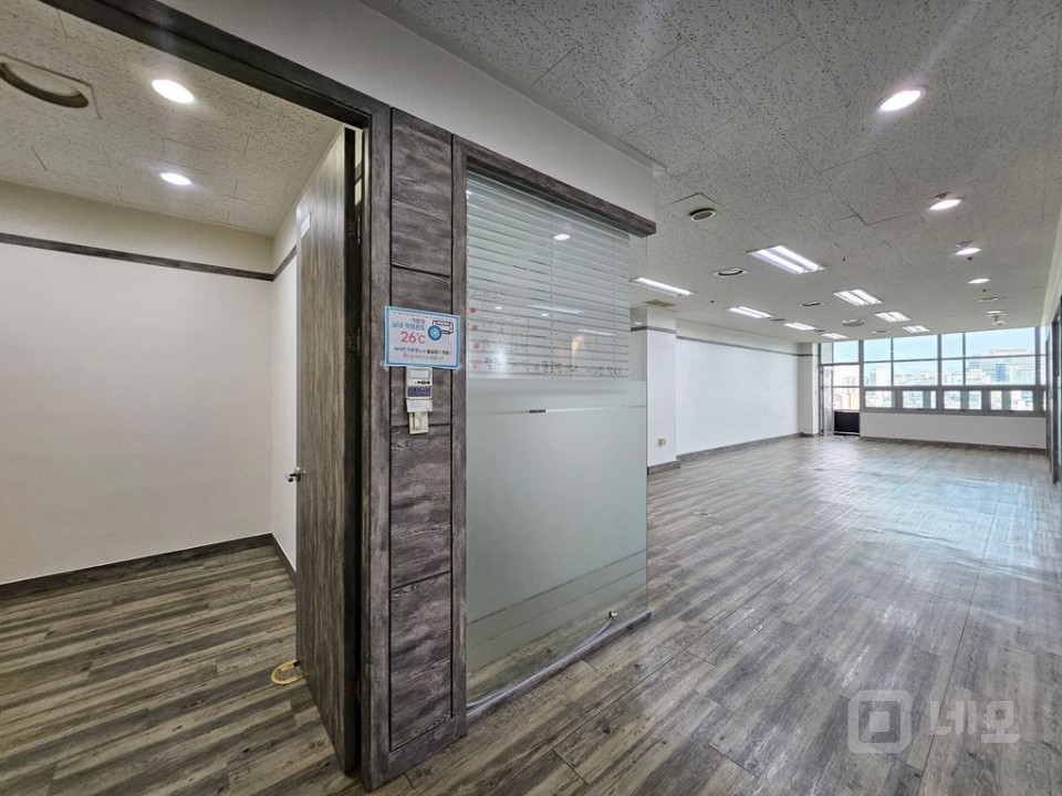 가산초역세권 전용38평 룸3개 탕비 즉시입주가능 매물의 10번째 사진