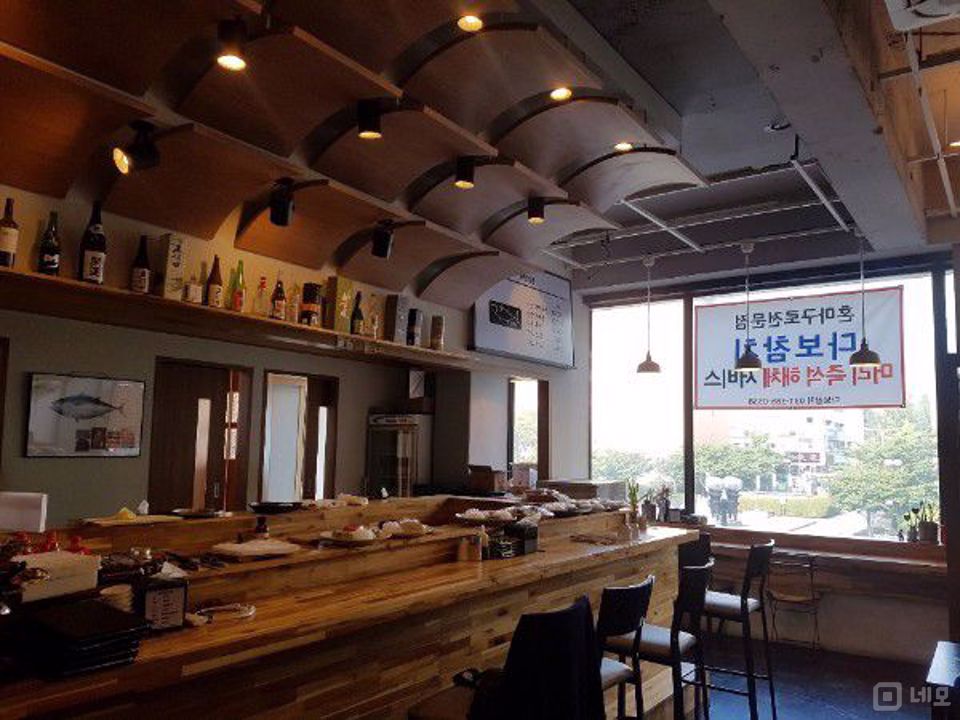 초역세권, 유동인구 많은 관양동 음식점 매물의 1번째 사진