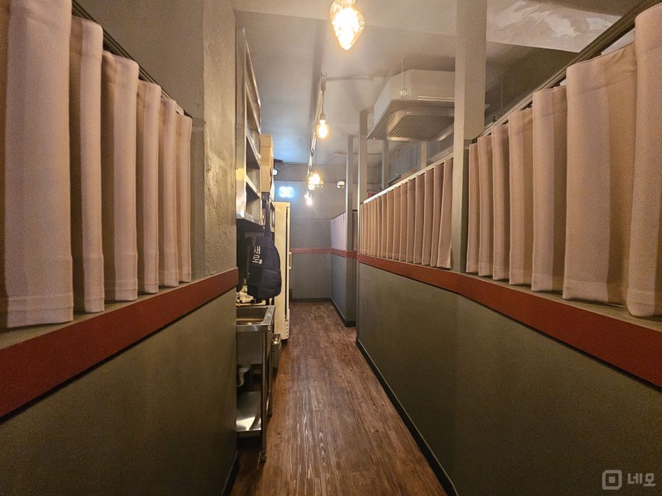 흑석동, 중앙대 앞 대학가 상권에 위치한 술집 매물의 8번째 사진