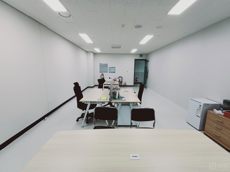 전용18 룸1 인테리어 상 소호사무실 매물의 3번째 사진