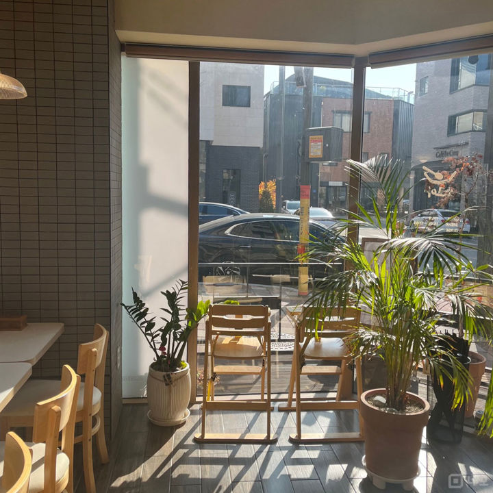 깔끔한 인테리어 완비, 동탄호수 공원뷰가 멋진 송동 음식점 매물의 6번째 사진
