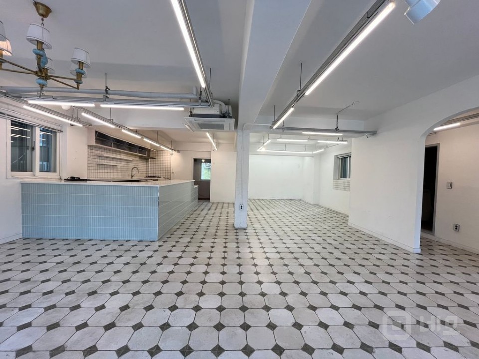 녹사평역 도보 3분, 초역세권, 인테리어-시설 완비된 공간, 테라스 매물의 2번째 사진