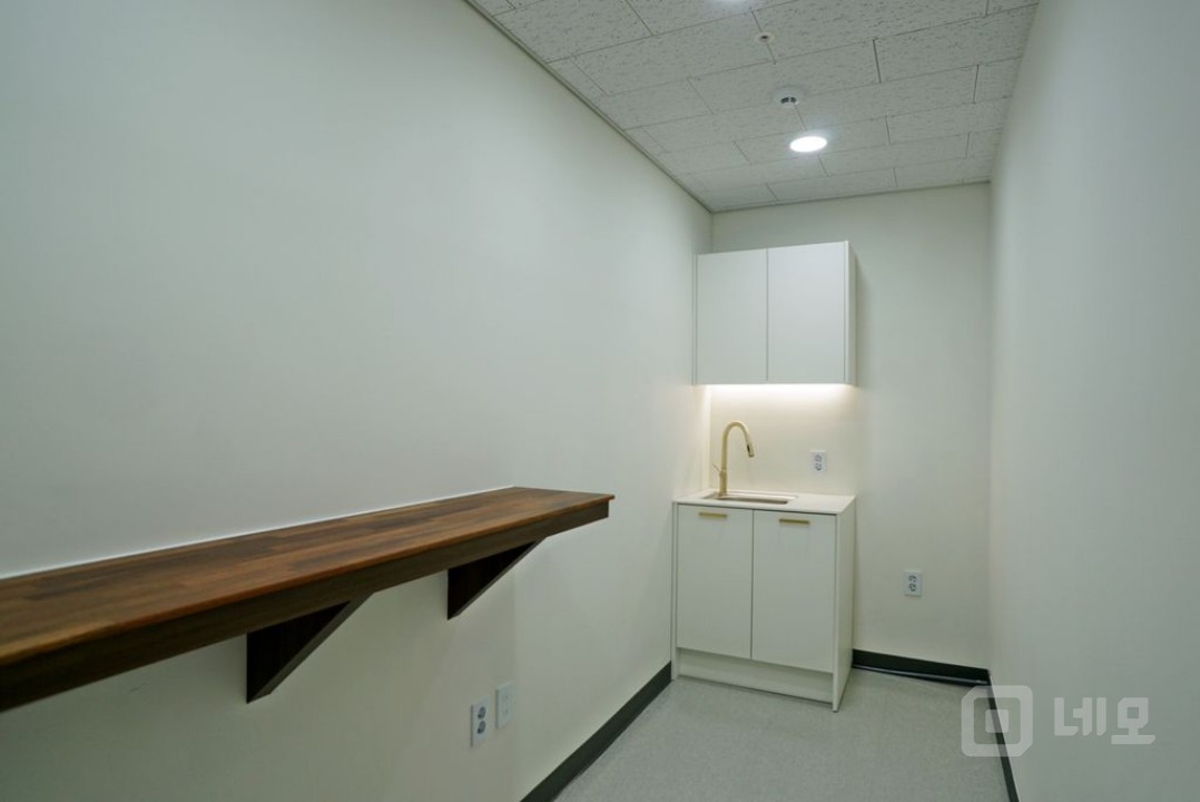 인기좋은코너 유리룸3개, 빠른입주 매물의 11번째 사진