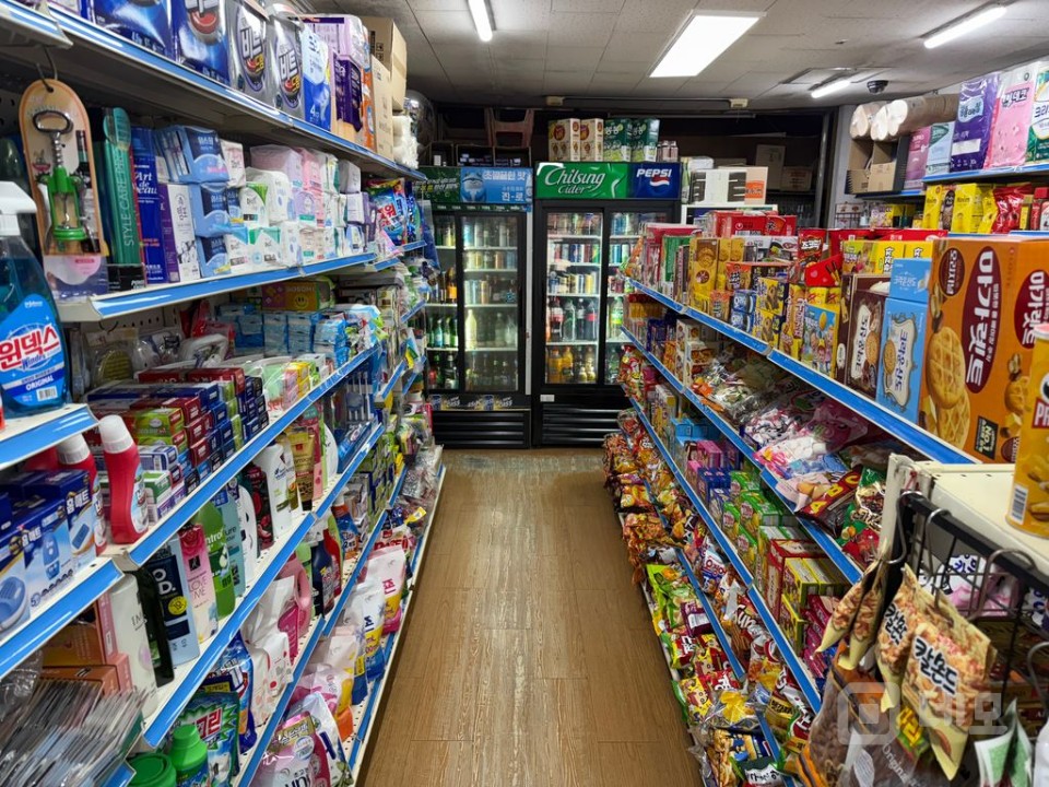 단지내 슈퍼마켓 양수인 구입니다. 매물의 2번째 사진