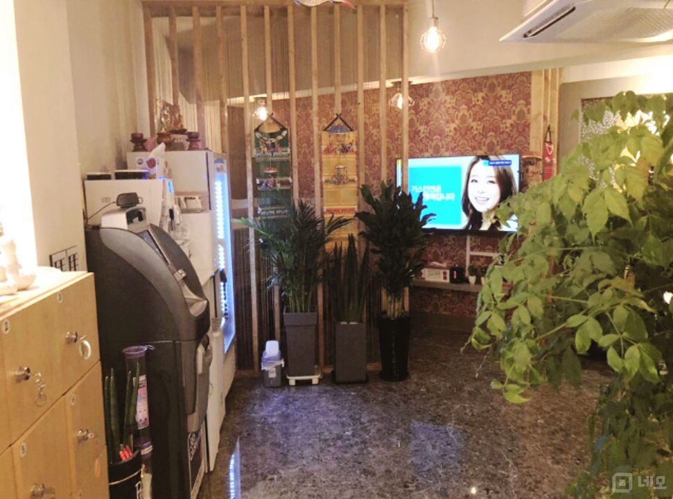 신림동 대로변, 가시성 훌륭한 마사지샵 매물의 1번째 사진