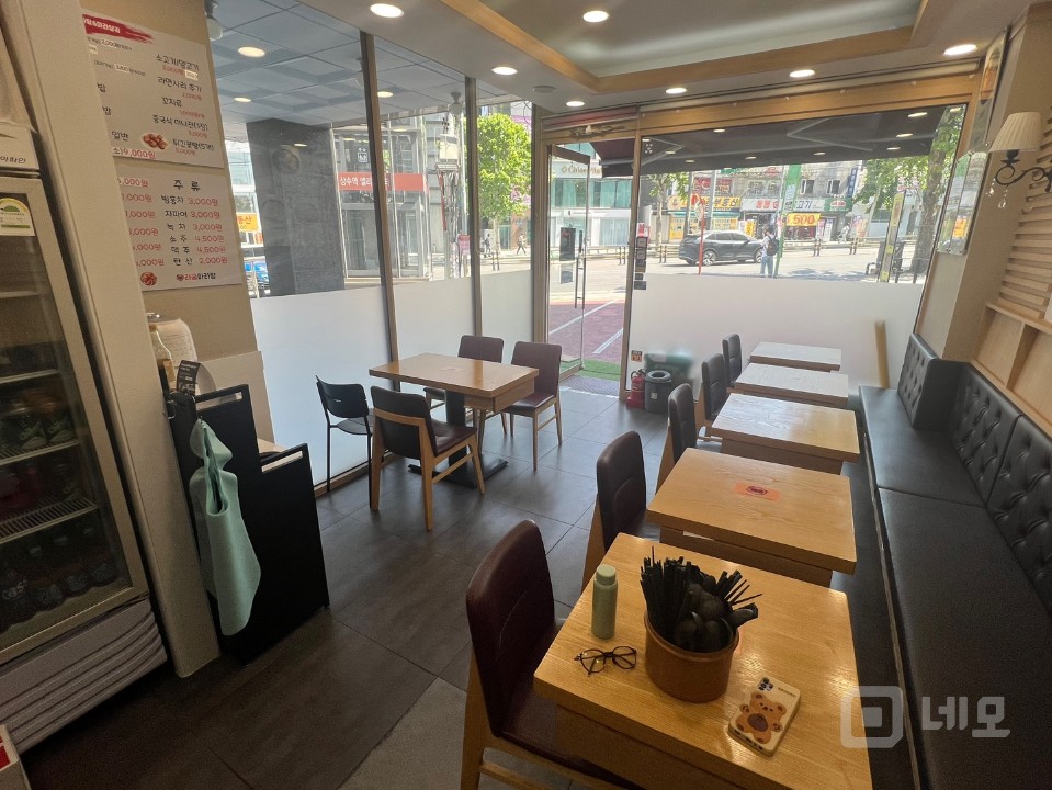 상수역 초역세권 1층 상가 매물의 1번째 사진