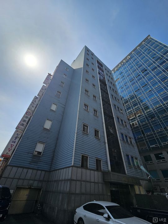 접근성 좋은 대로변 여의도동 3층 상가 매물의 6번째 사진