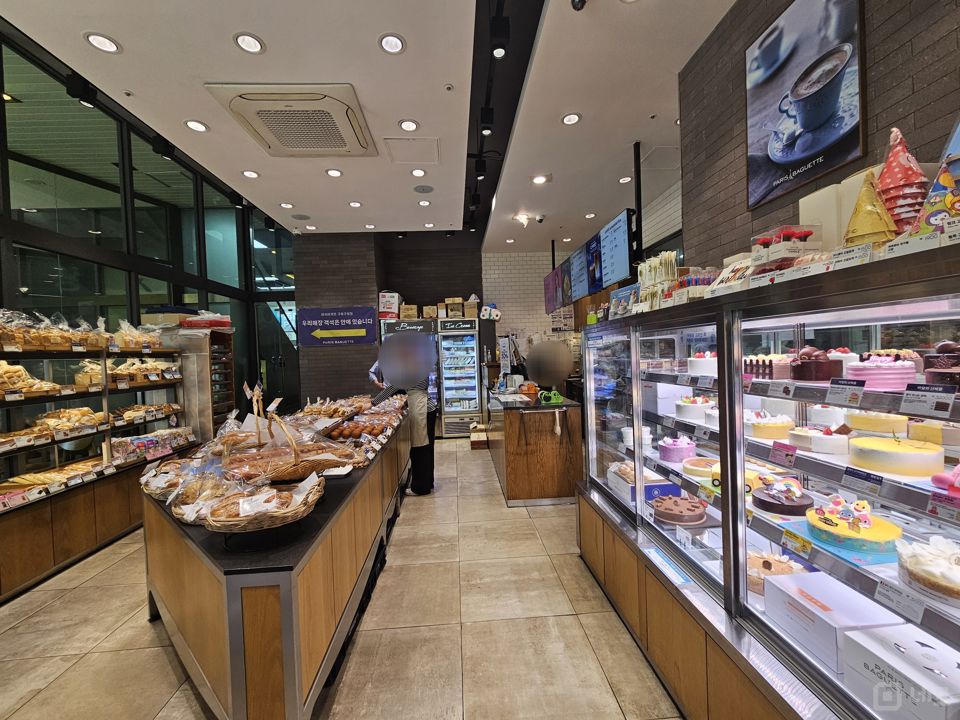 가시성 좋은 구로동 대로변 코너1층 상가 매물의 4번째 사진