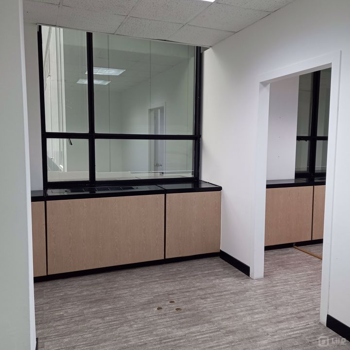 논현동 활용성 좋고 건물 관리 잘 되는 2층 사무실 매물의 3번째 사진