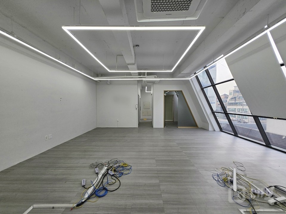 강남구청역, 역세권, 신축급, 층단독, A급인테리어 매물의 8번째 사진