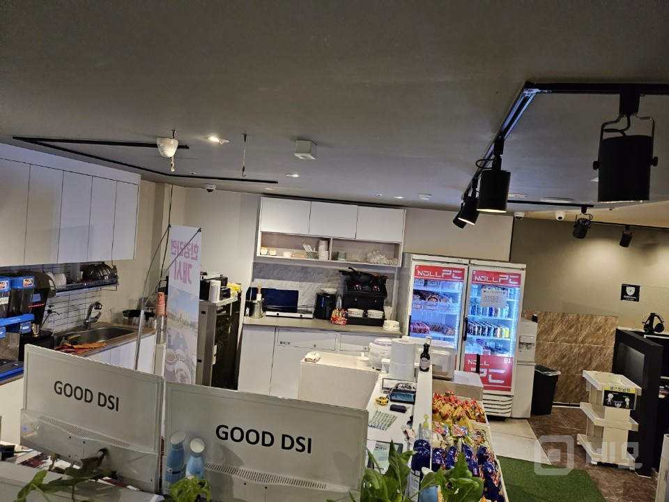 Pc방 내놓습니다. 50대 매물의 3번째 사진