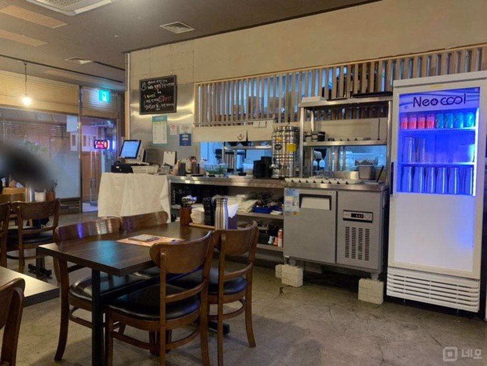 시설 집기 포함, 삼평동 상가 매물의 4번째 사진