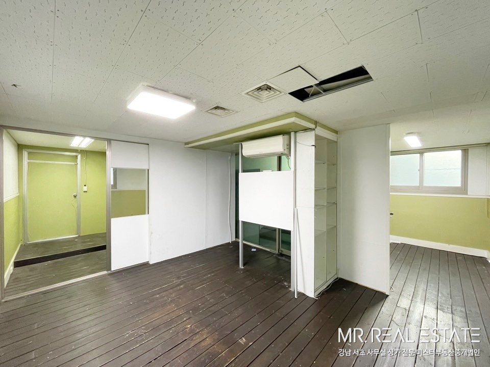 사진有.신사역 8번출구 인근.테라스有.접근성甲 매물의 16번째 사진