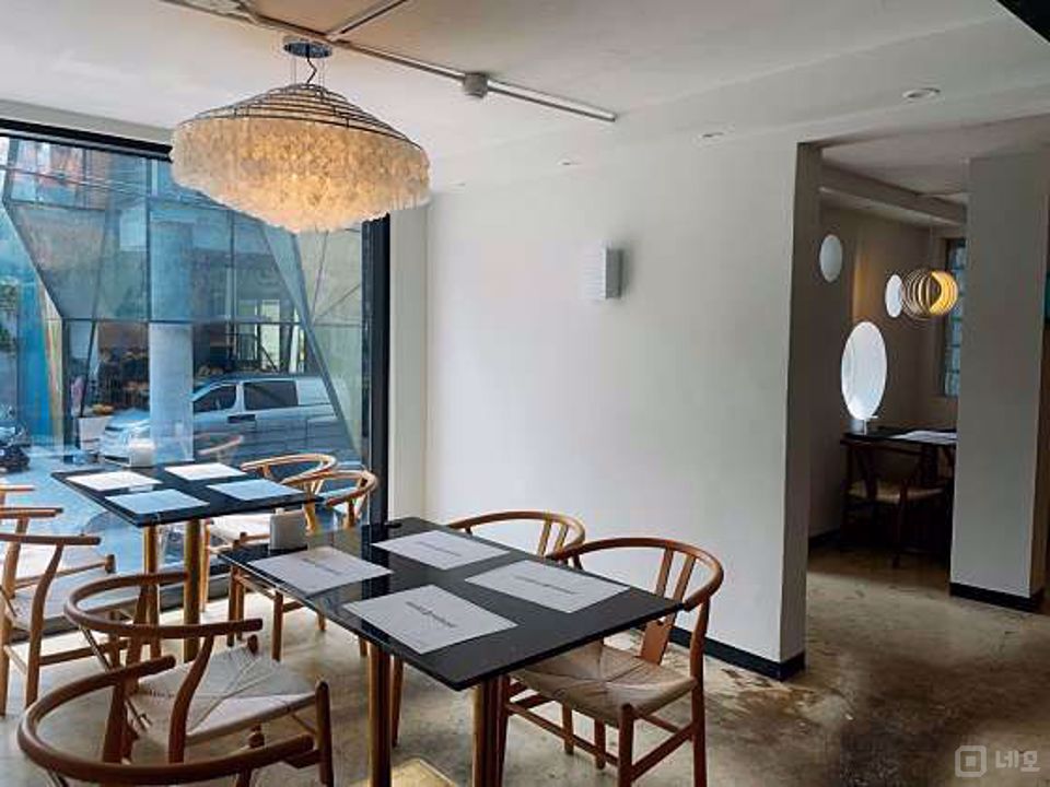 서교동 번화가에 위치한 일식당 매물의 3번째 사진