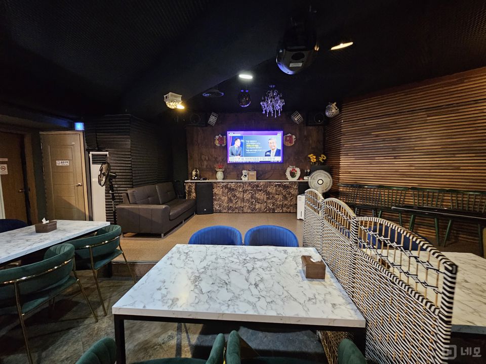 월세 저렴한 봉천동 서울대후문 상권 지하1층 호프집 매물의 2번째 사진