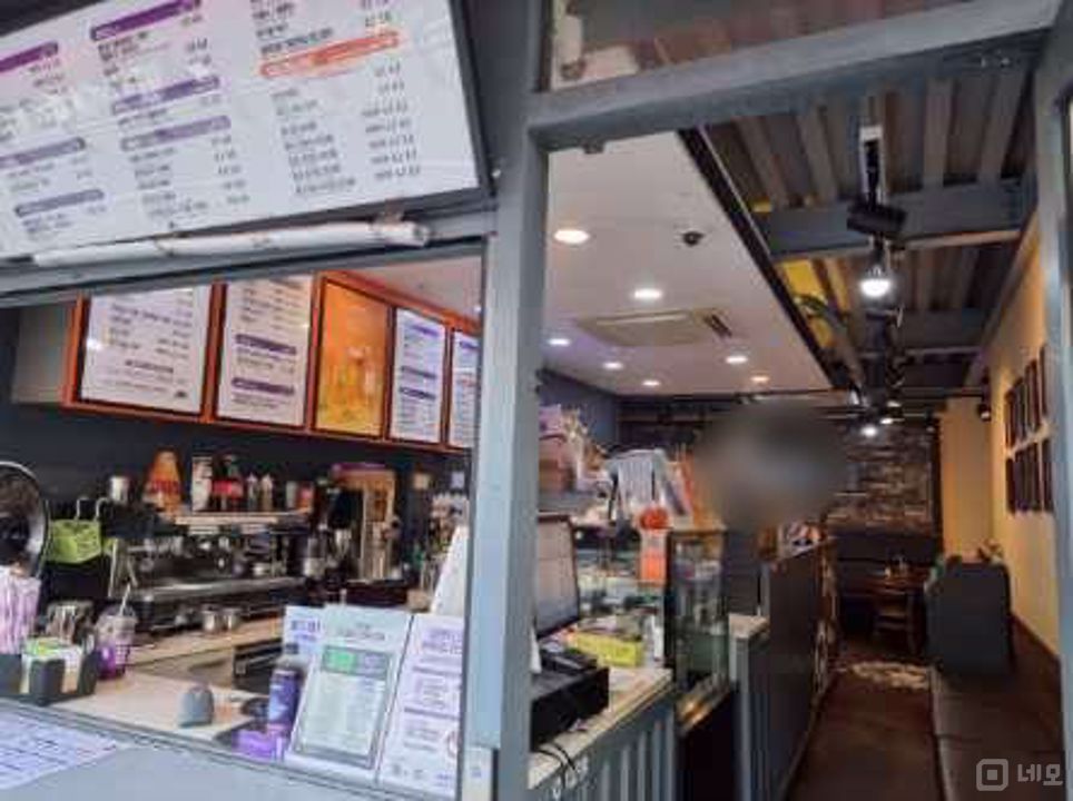 부산 명륜동 대로변 프랜차이즈 1층 카페 매물의 4번째 사진