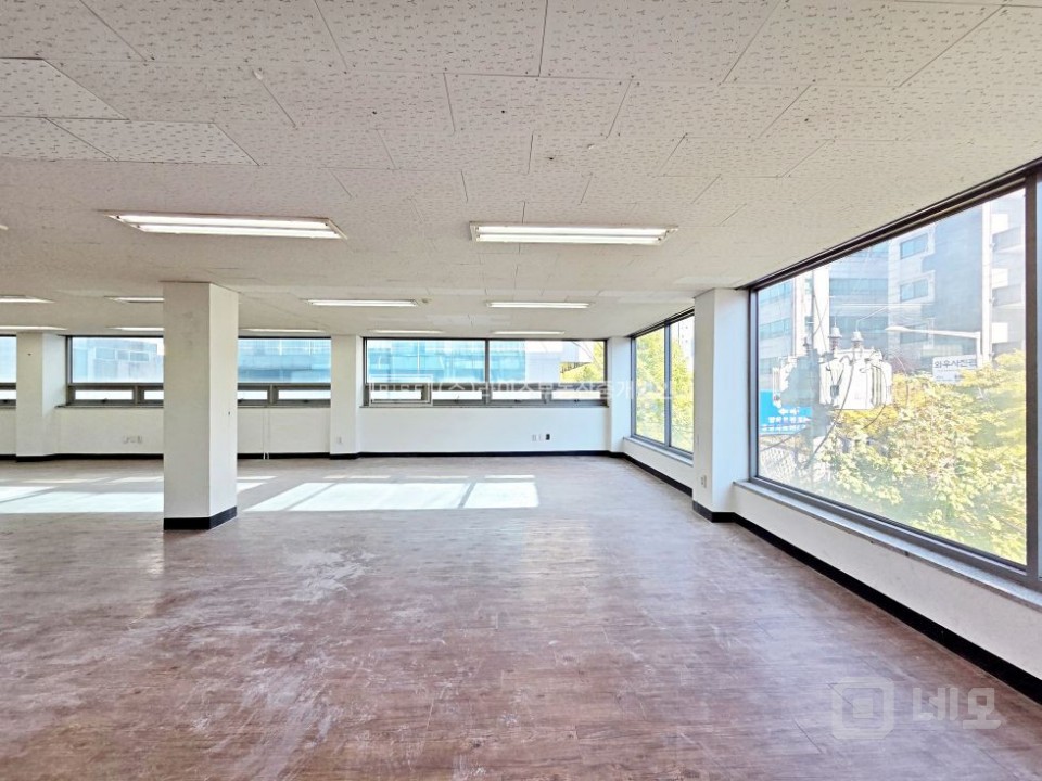 RISE 가성비 61p 인테리어완비 반듯한구조 주차편리 매물의 20번째 사진