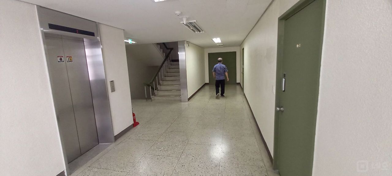 1호선 2호선 시청역 도보 4분 이내 위치 깔끔하고 쾌적한 사무실 임대 매물의 5번째 사진