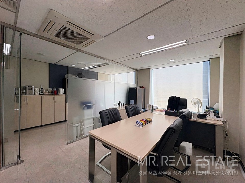 삼성중앙역 1분 대형건물 소형ACE인테리어 무료1대 매물의 2번째 사진