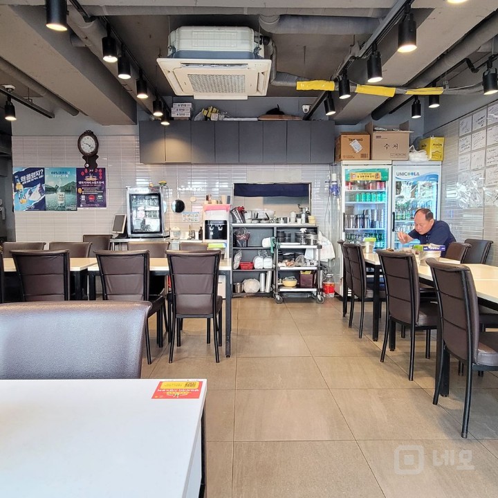 양꼬치 거리 양꼬치 전문점 급매로 권리금 대폭 인하 매물의 2번째 사진
