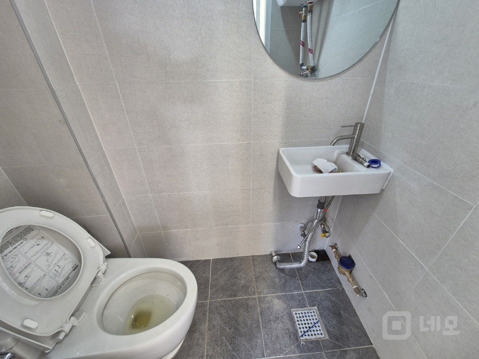 홍대 레드로드 메인라인 무권리 1층 상가 매물의 9번째 사진