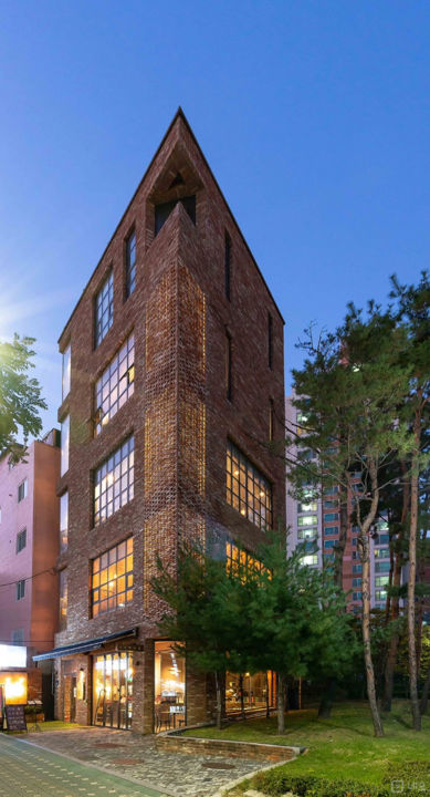 대흥역 대로변 초역세권 가시성좋은 1층 매물의 1번째 사진