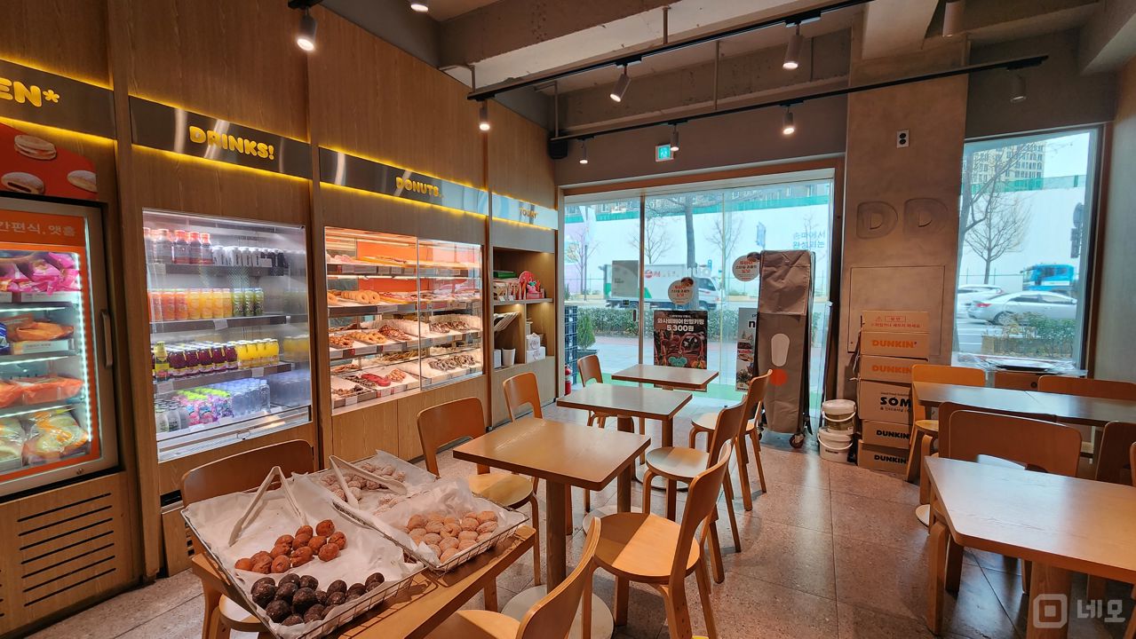 방이동 몽촌토성역 초역세권, 시설, 인테리어 완비된 도넛 전문점 매물의 4번째 사진