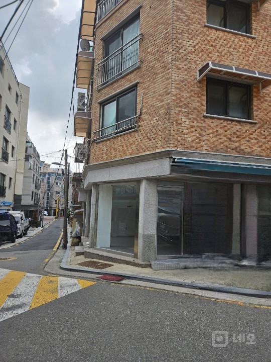 주차 가능한 1층 상가 매물의 3번째 사진
