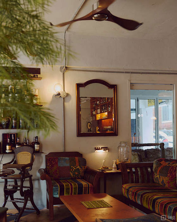 망원동 복합상권에 위치한 BAR 매물의 5번째 사진