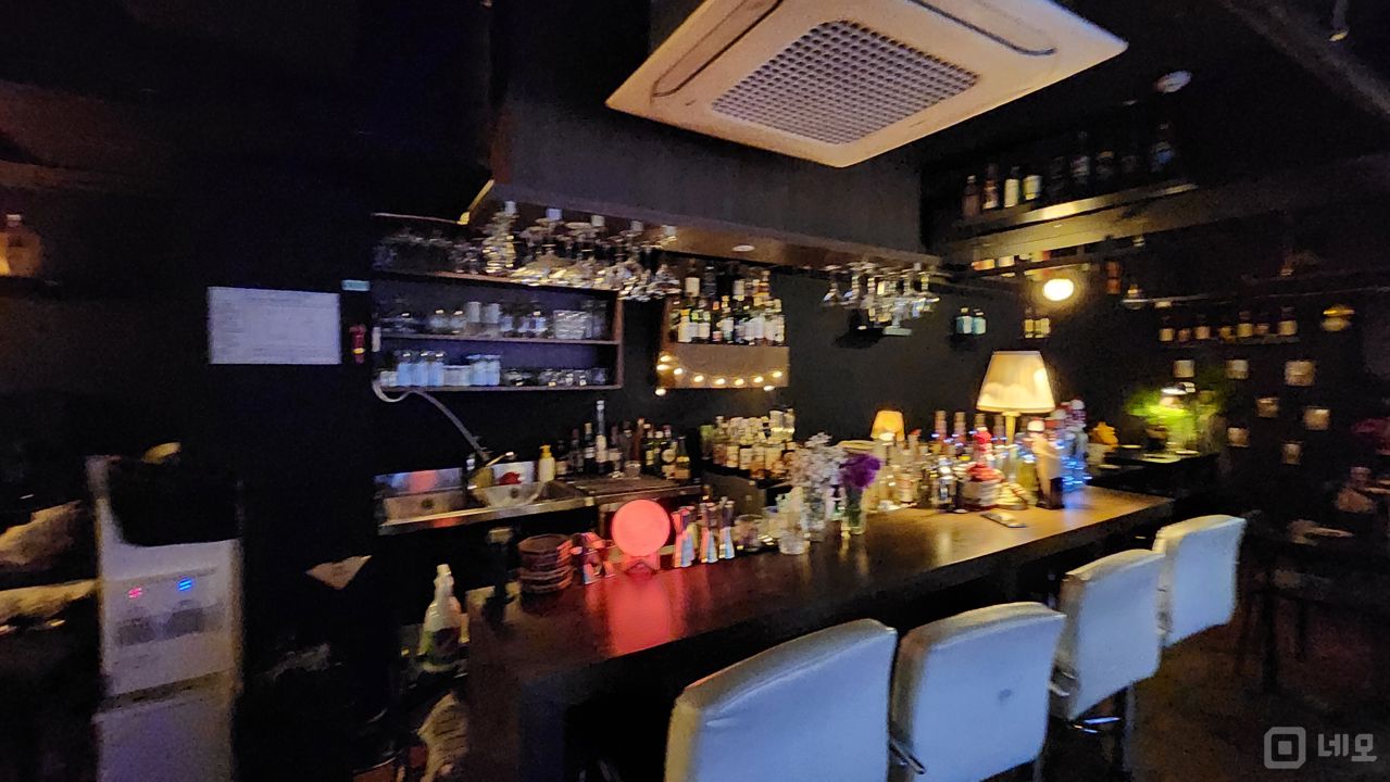 수유역 초역세권, SNS 핫플레이스, 입소문 듣고 찾아오는 바 매물의 3번째 사진
