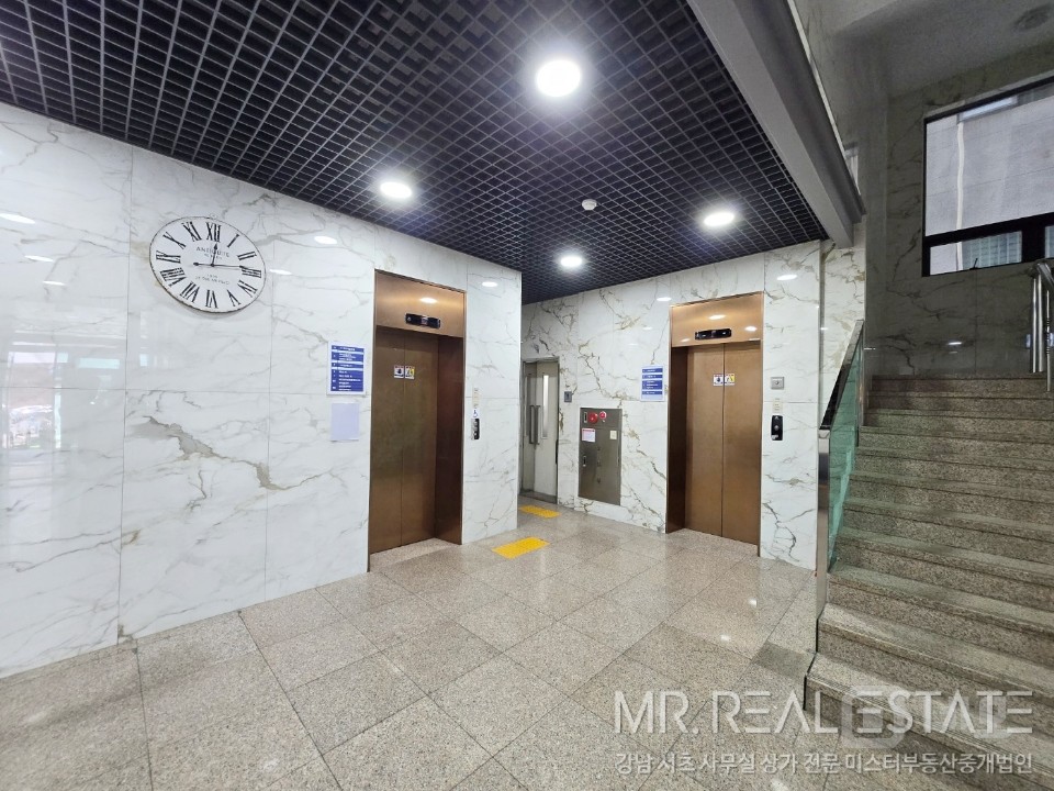 삼성중앙역10초.주차3대.대형사무실.대로변ACE 매물의 2번째 사진