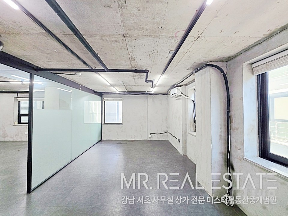 삼성중앙1분.룸7.주차5대.실60p.단독층ACE.가성비 매물의 5번째 사진