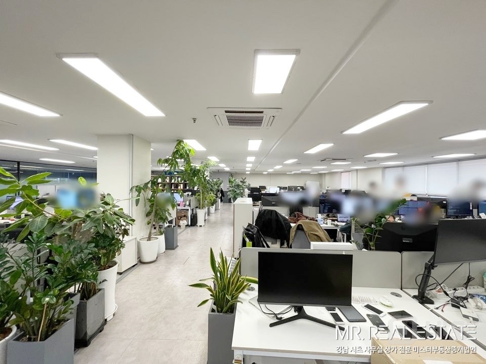 학동역2분.대로변.내외관ACE.냉난방기완비.사진有 매물의 1번째 사진