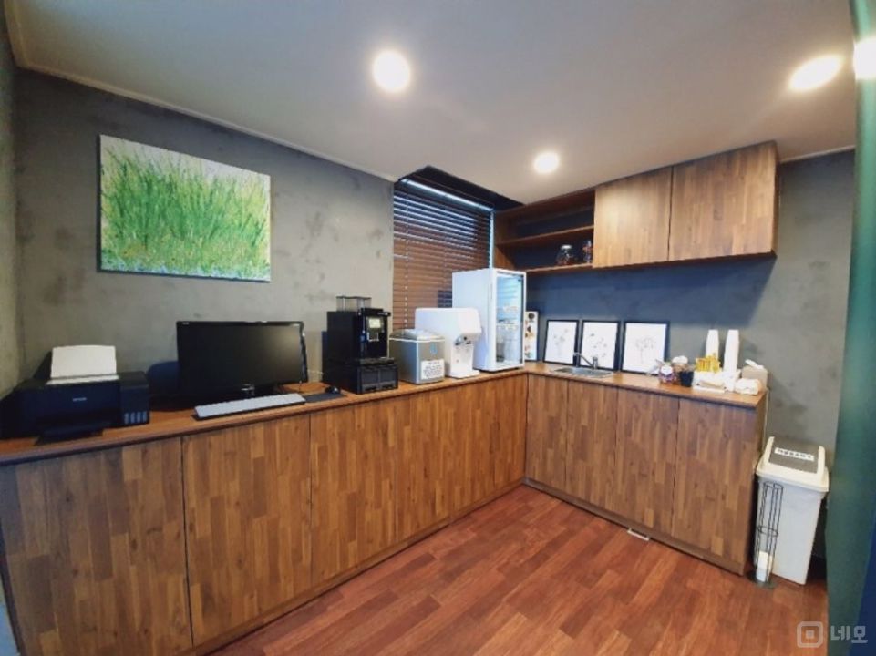 신림동 초중고 밀집, 인테리어 아주 잘 된 스터디 카페 매물의 6번째 사진